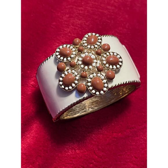 Vintage enamel and filigree hinged cuff bracelet - Picture 1 of 5